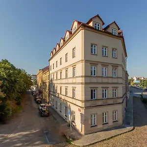 hotellátogatás